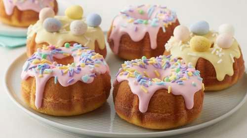 Mini Bundt Pan Guide - The Answer Is Cake