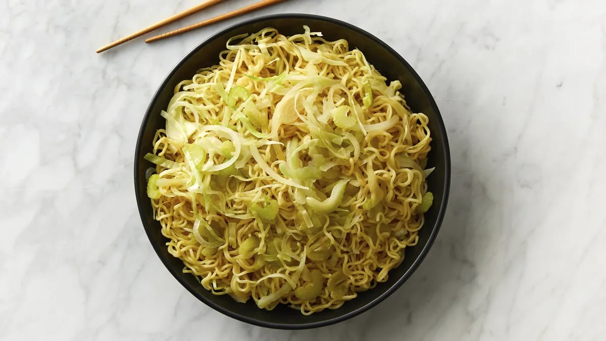 Copycat Panda Express™ Chow Mein