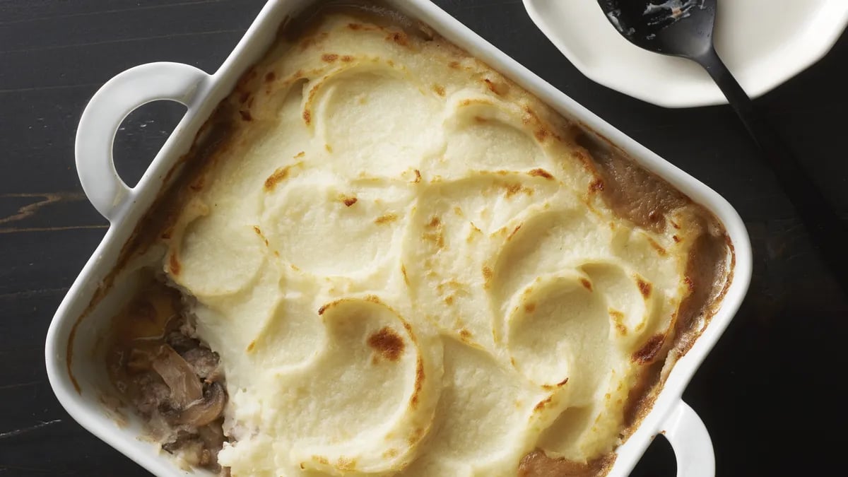 Ground Beef Stroganoff Shepherd’s Pie