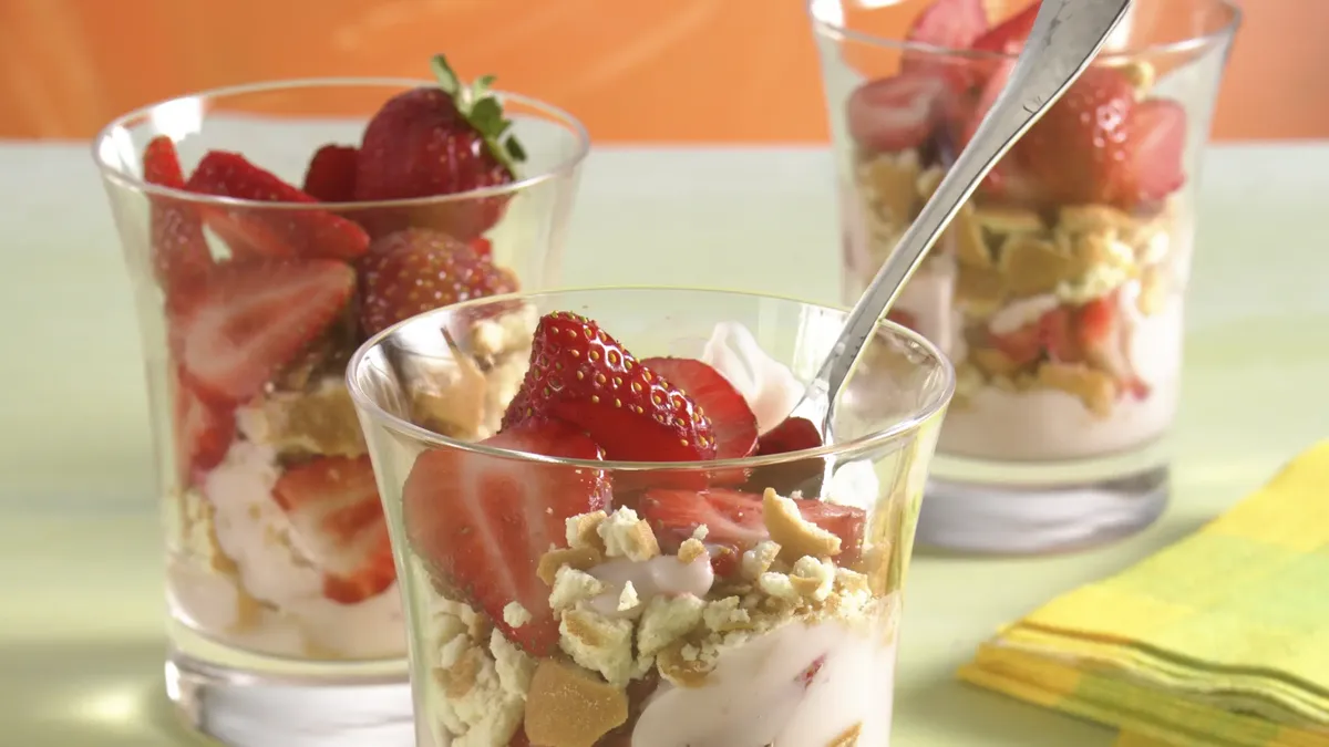 Strawberry-Banana Yogurt Parfaits
