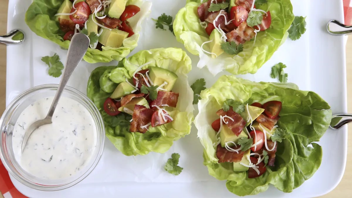 Bacon-Ranch Lettuce Cups