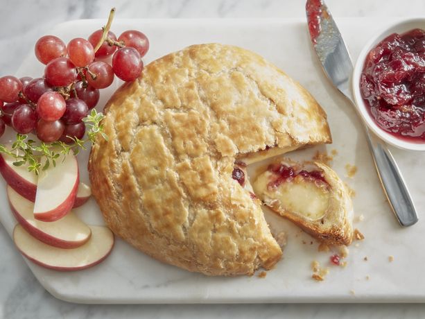 Crust Wrapped Cranberry and Brie