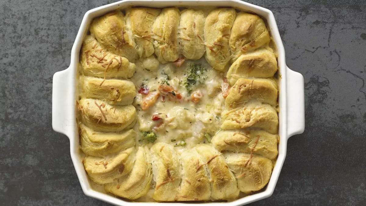 Turkey and Veggie Alfredo Pot Pie