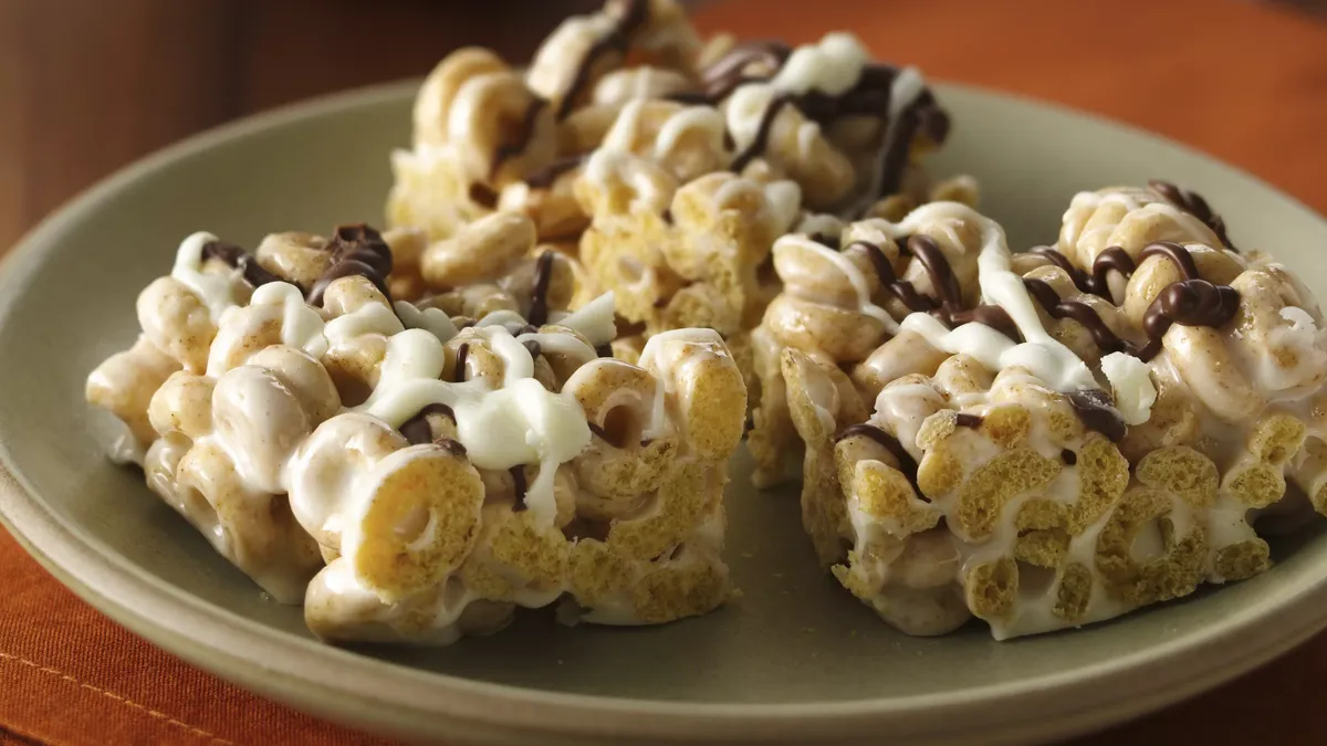 Cinnamon Burst Cheerios® Marshmallow Bars