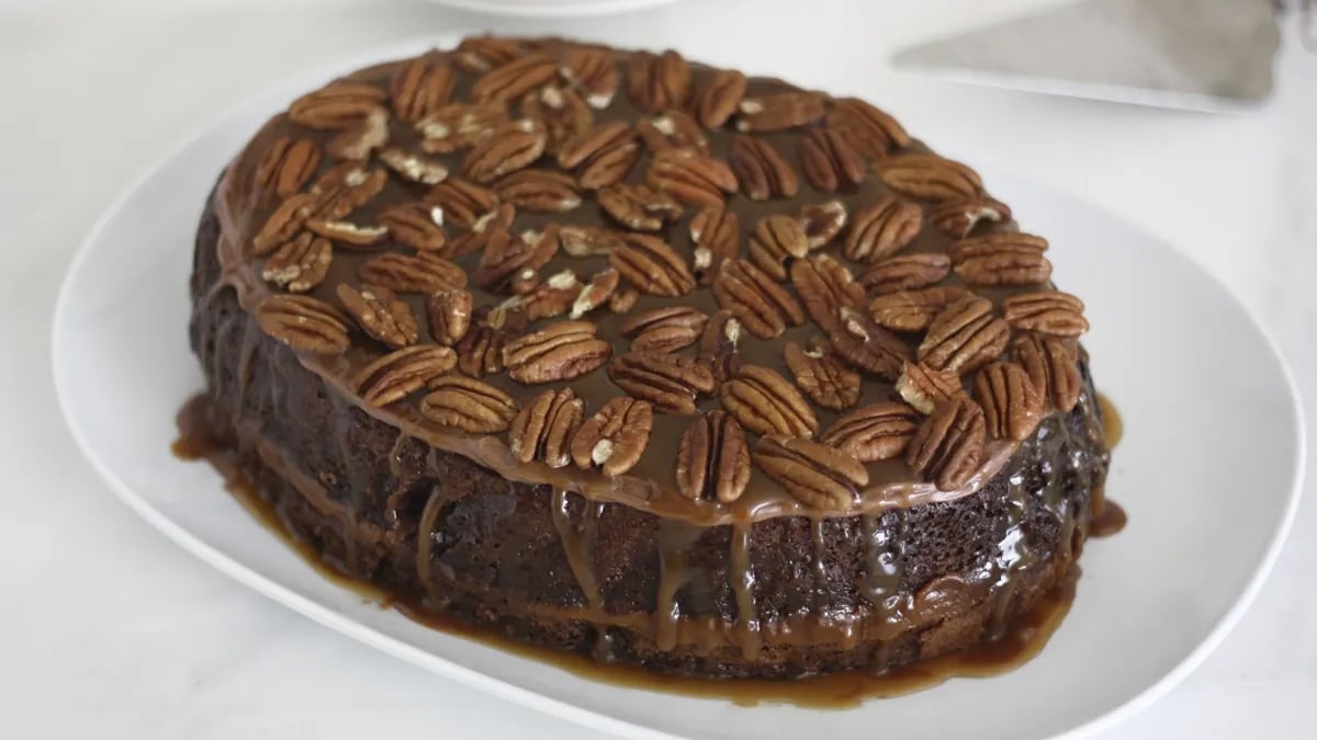 Slow-Cooker Turtle Upside-Down Cake