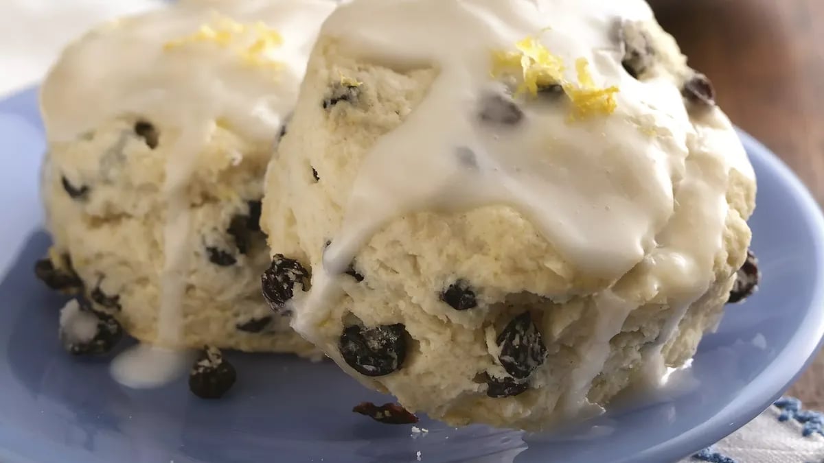 Lemon-Currant Cream Scones