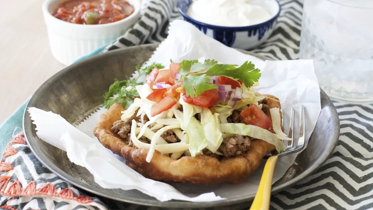 Slow-Cooker Beef Fry-Bread Tacos 