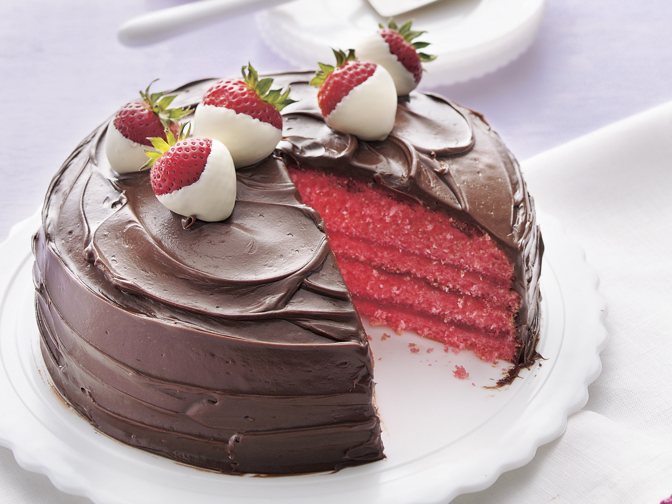 Strawberry Birthday Cake, Drip Cake, Happy Birthday Cake, Erdbeertorte |  Fancy birthday cakes, Happy birthday cakes, Fancy cakes