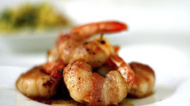 Shrimp with Brandy Bacon Flambé-image