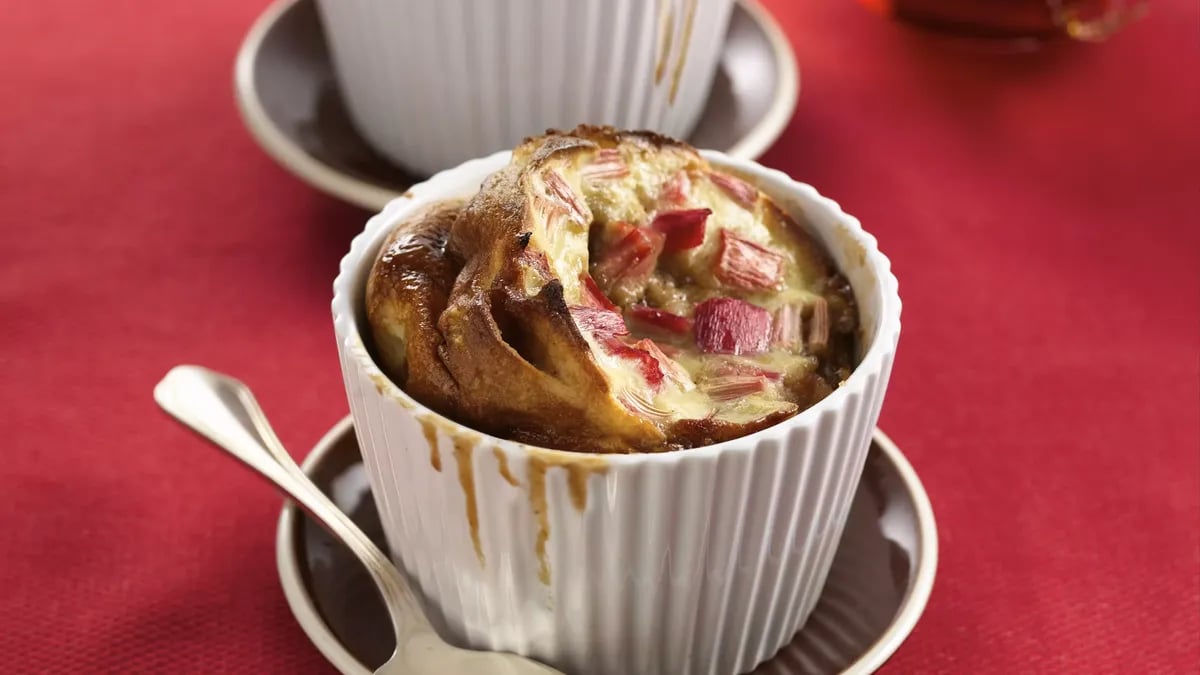 Rhubarb Oven Pudding