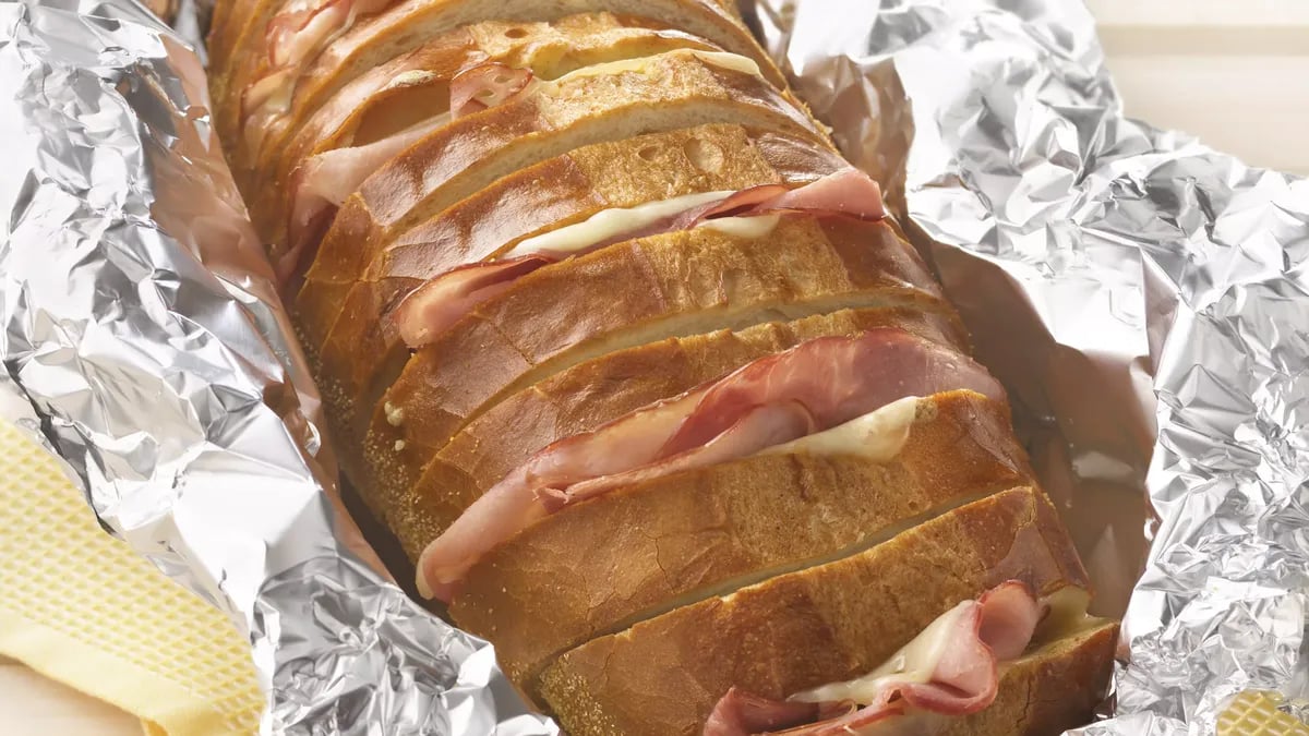 Grilled Ham and Cheese Pull-Apart Sandwich Loaf