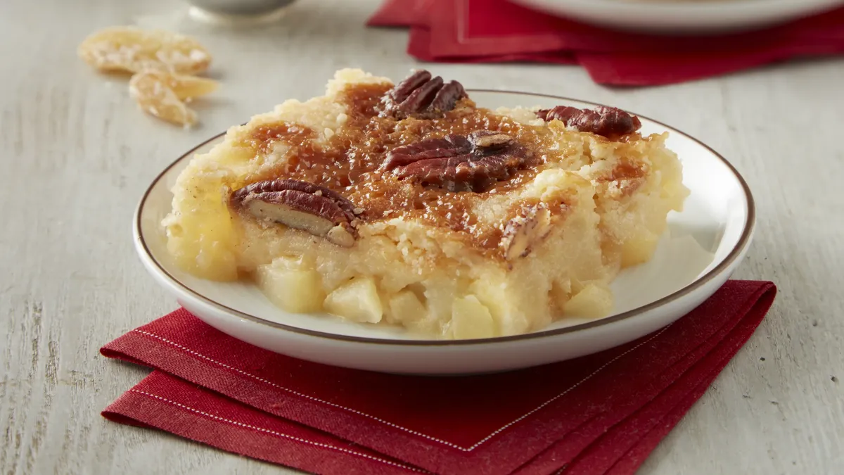 Easy Ginger-Pear Dump Cake