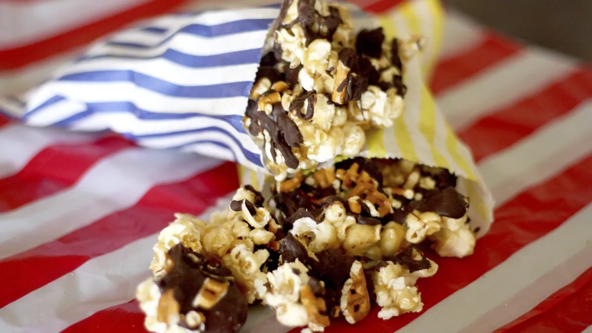 Caramel Pretzel Popcorn