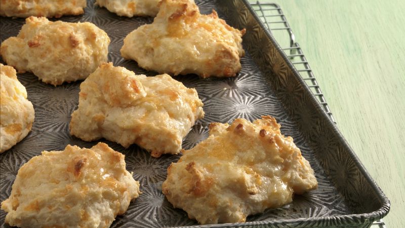 Easy Garlic-Cheese Biscuits