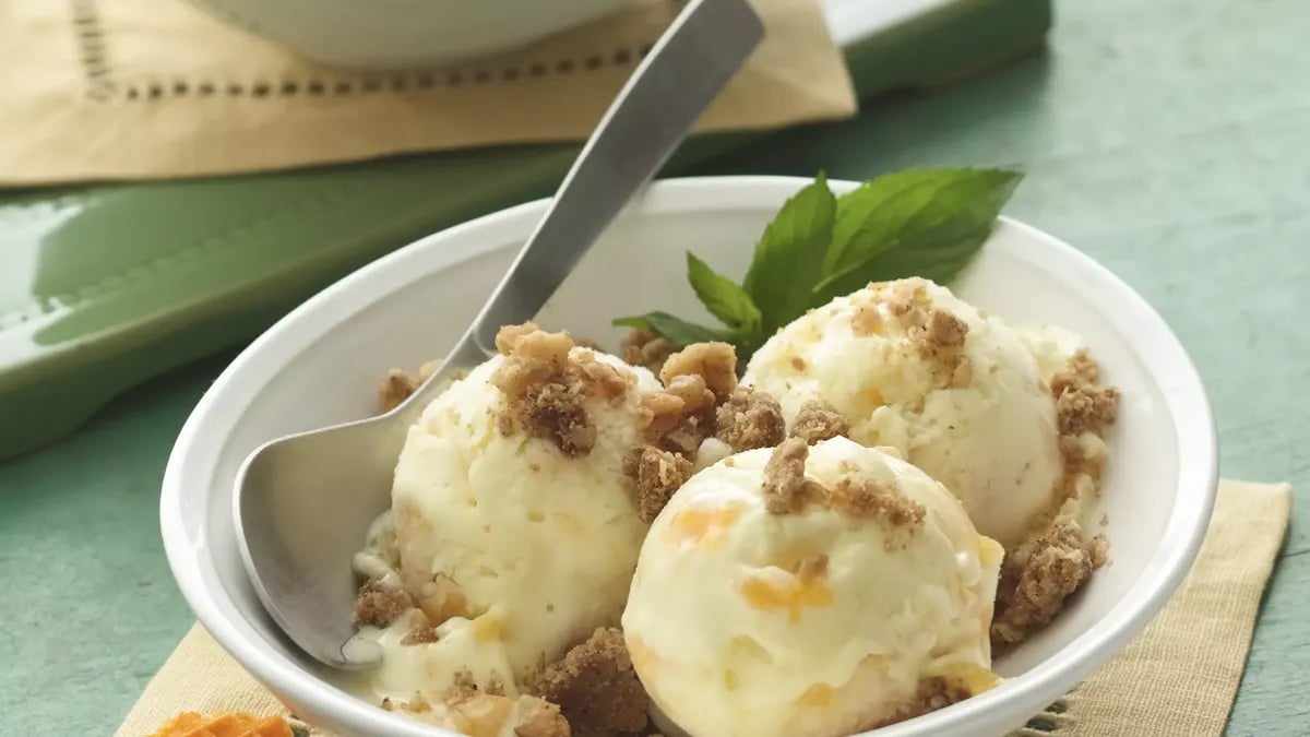 Peach Cobbler Ice Cream