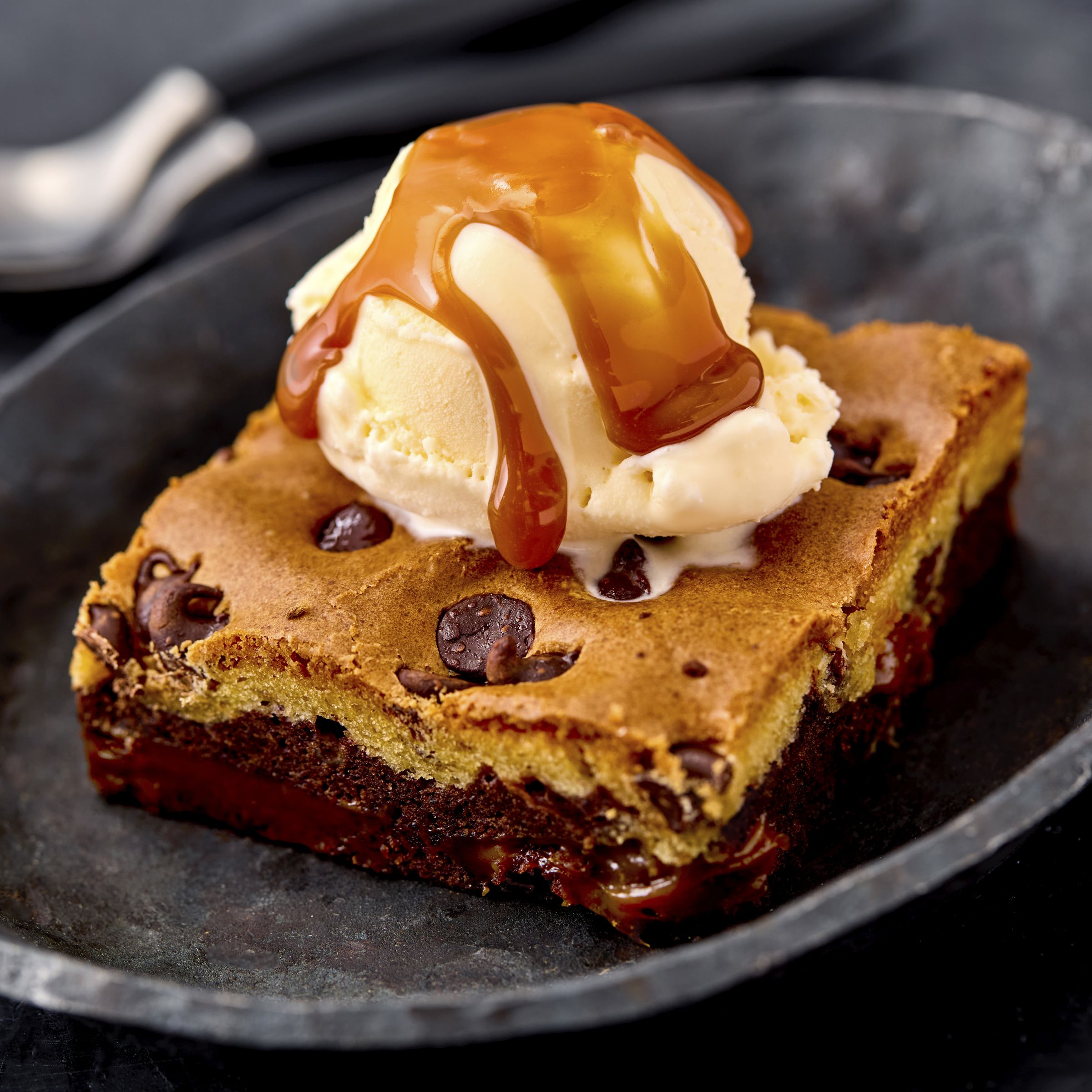  Styled Pillsbury Frozen Baked Dessert Tray Layered Caramel Brownie Blondie  Half Sheet 3/68 OZ