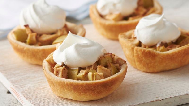 I REALLY want one of these Mini Pie - Incredible Recipes