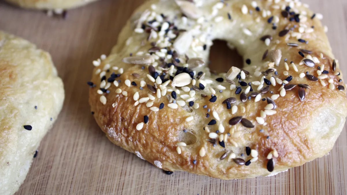 Mini Cake Bagels