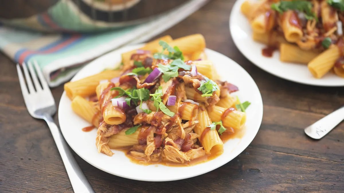 One-Pot Cheesy Barbecue Chicken Rigatoni