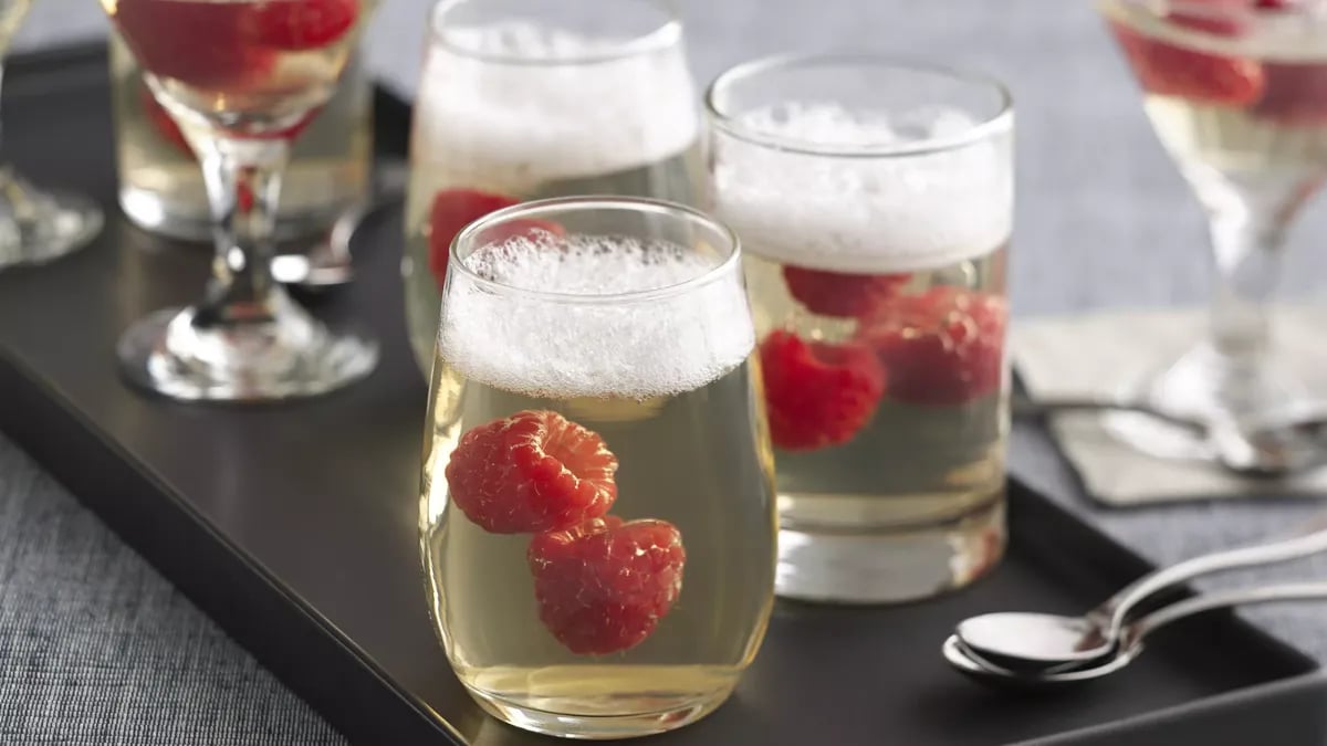 Jelled Champagne Dessert