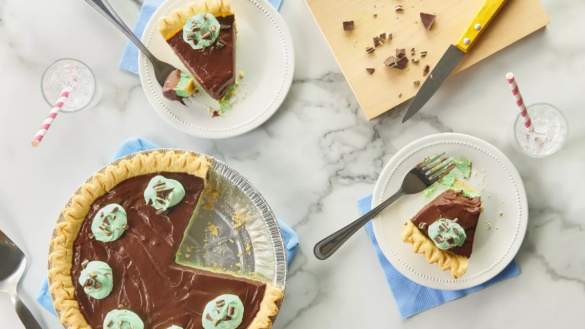 Creamy Chocolate-Mint Pie