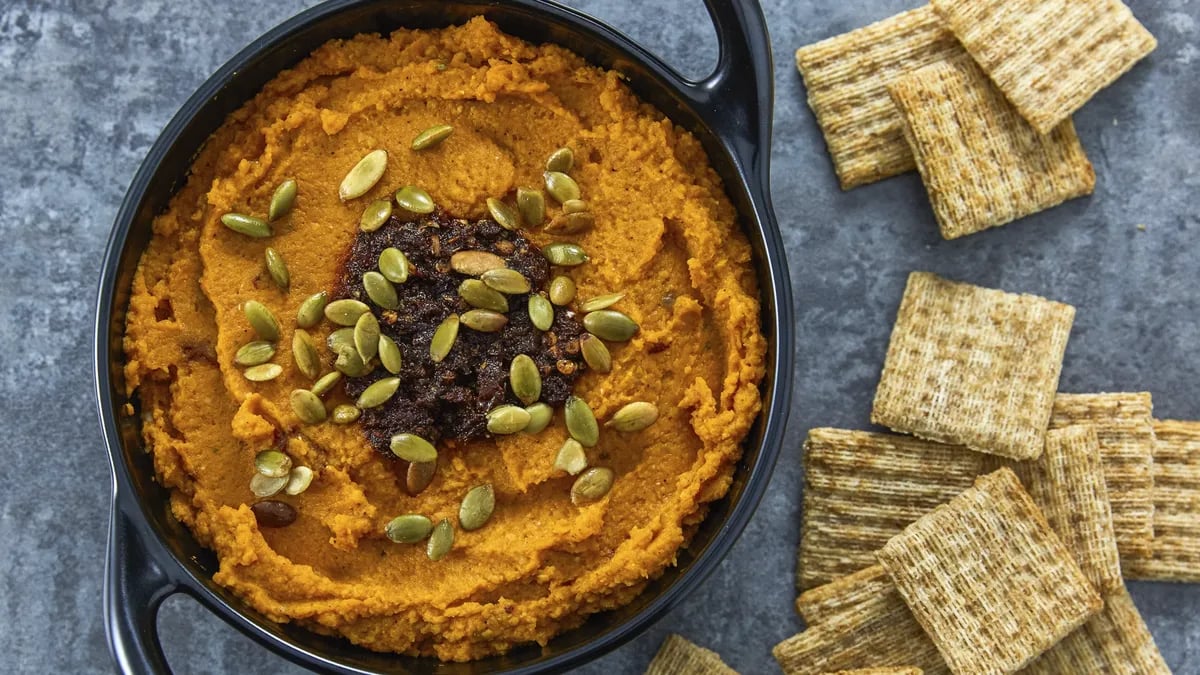 Spicy Chipotle Pumpkin Hummus