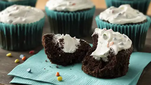 Chocolate-Marshmallow Cream-Filled Cupcakes