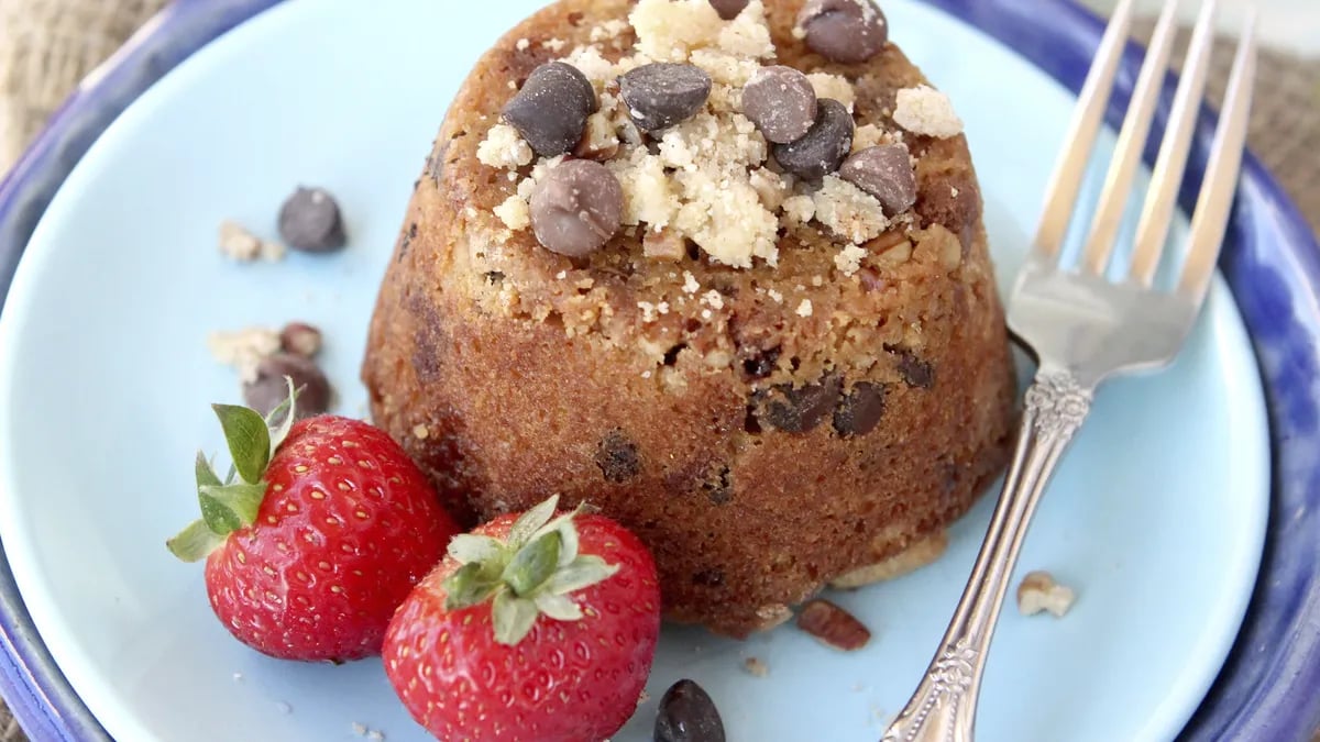 Chocolate Chip-Pecan Coffee Cakes