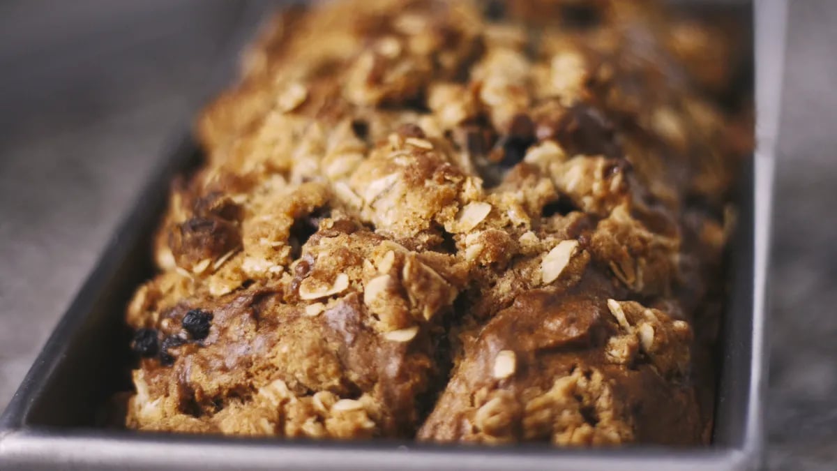 Banana Blueberry Streusel Bread