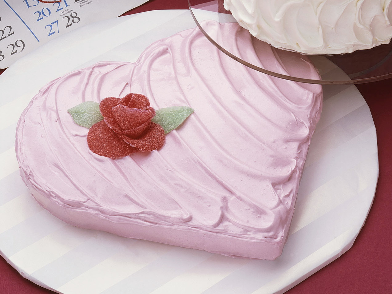 Vintage Heart Cake DIY | How to Make a Pinterest Heart Cake