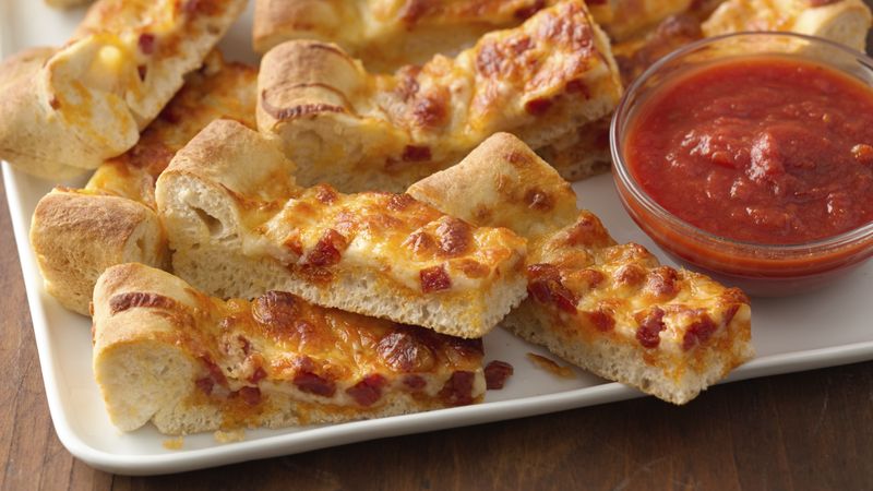 Deep-Dish Pepperoni Pizza Dippers 