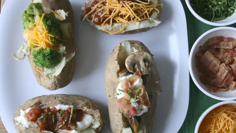 Slow-Cooker Baked Potato Bar Recipe - BettyCrocker.com