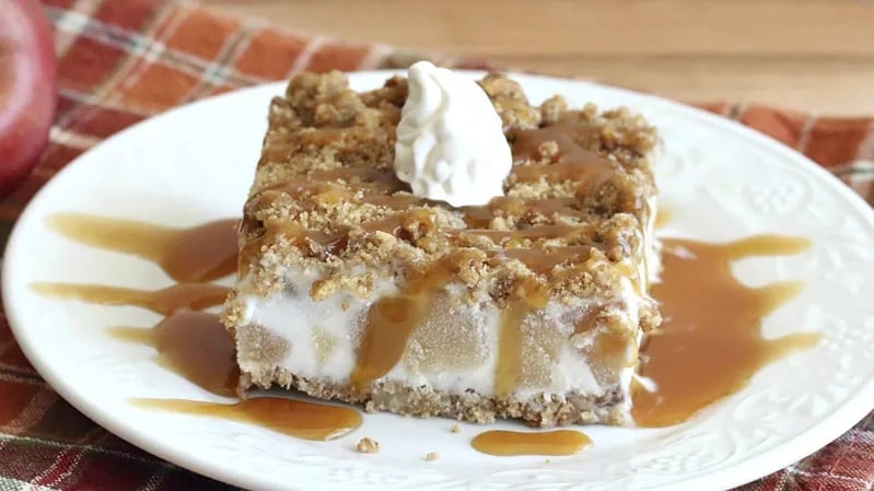 Frozen Caramel-Apple Crunch Cake