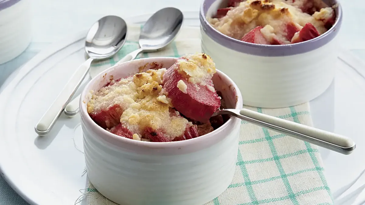 Rhubarb Crumbles