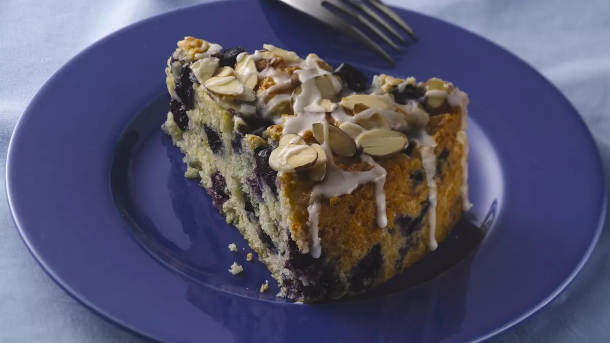 Luscious Lemon-Blueberry Coffee Cake 