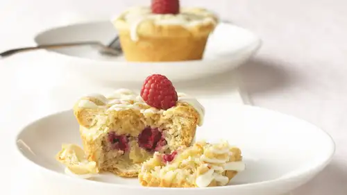 White Chocolate Raspberry Dessert Cups