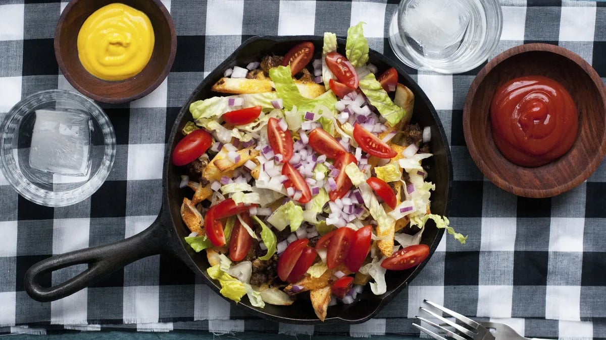 Cheeseburger Skillet Fries