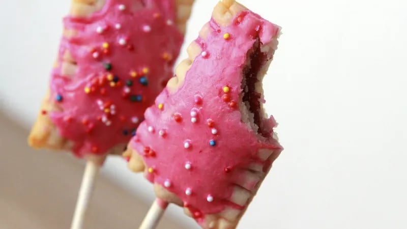 Raspberry Pie Tart Pops