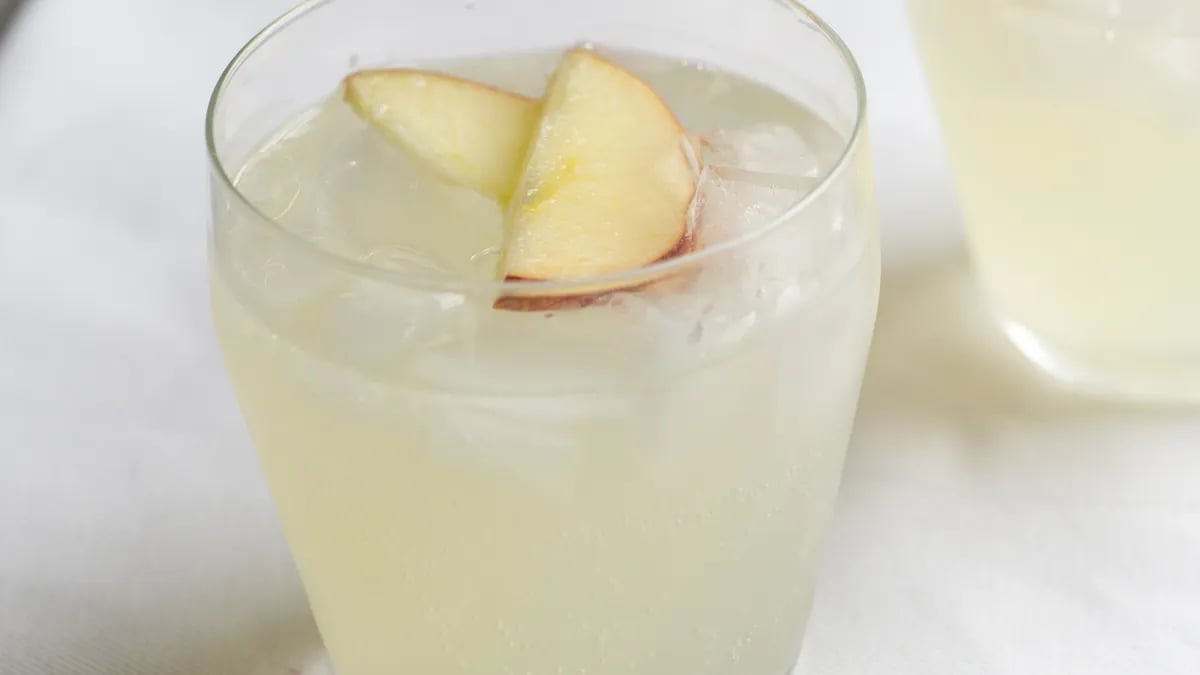 Apple Gin Fizz