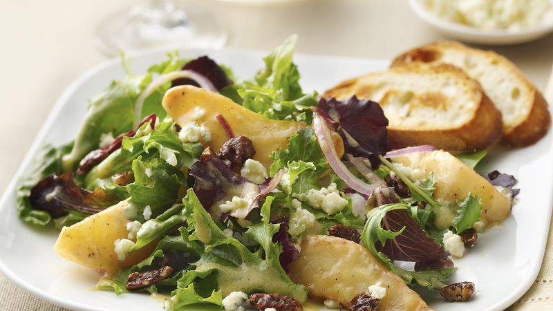 Caramelized Pears and Gorgonzola Salad
