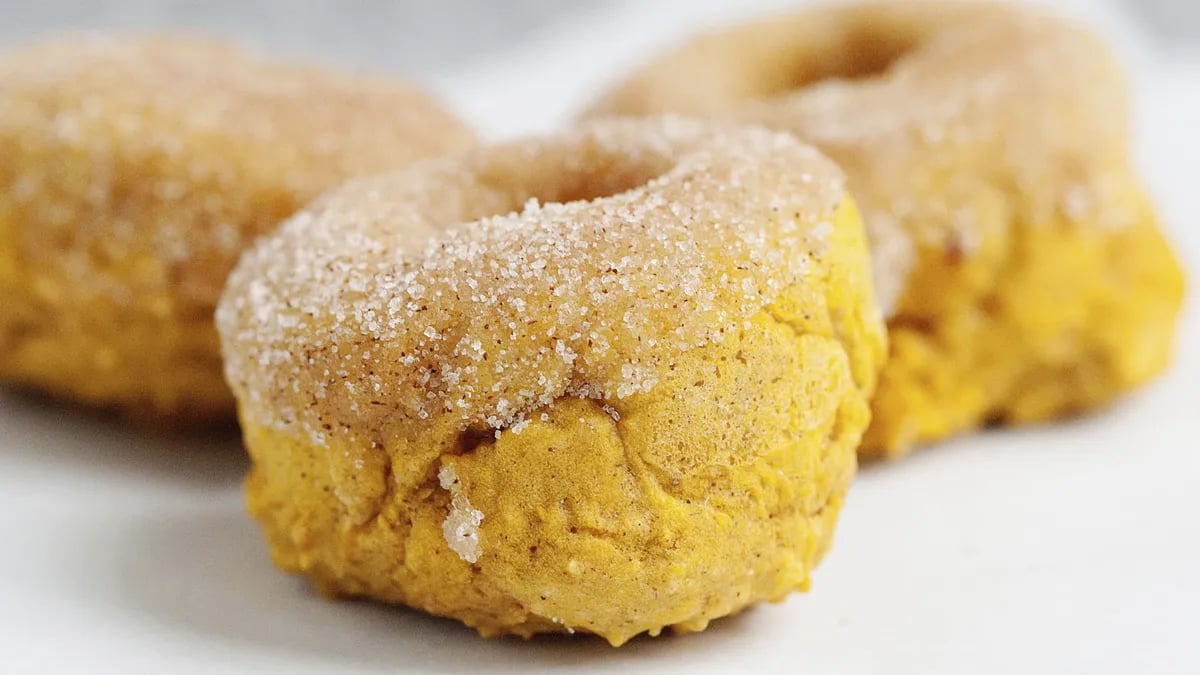 Baked Pumpkin Doughnuts with Cinnamon Sugar