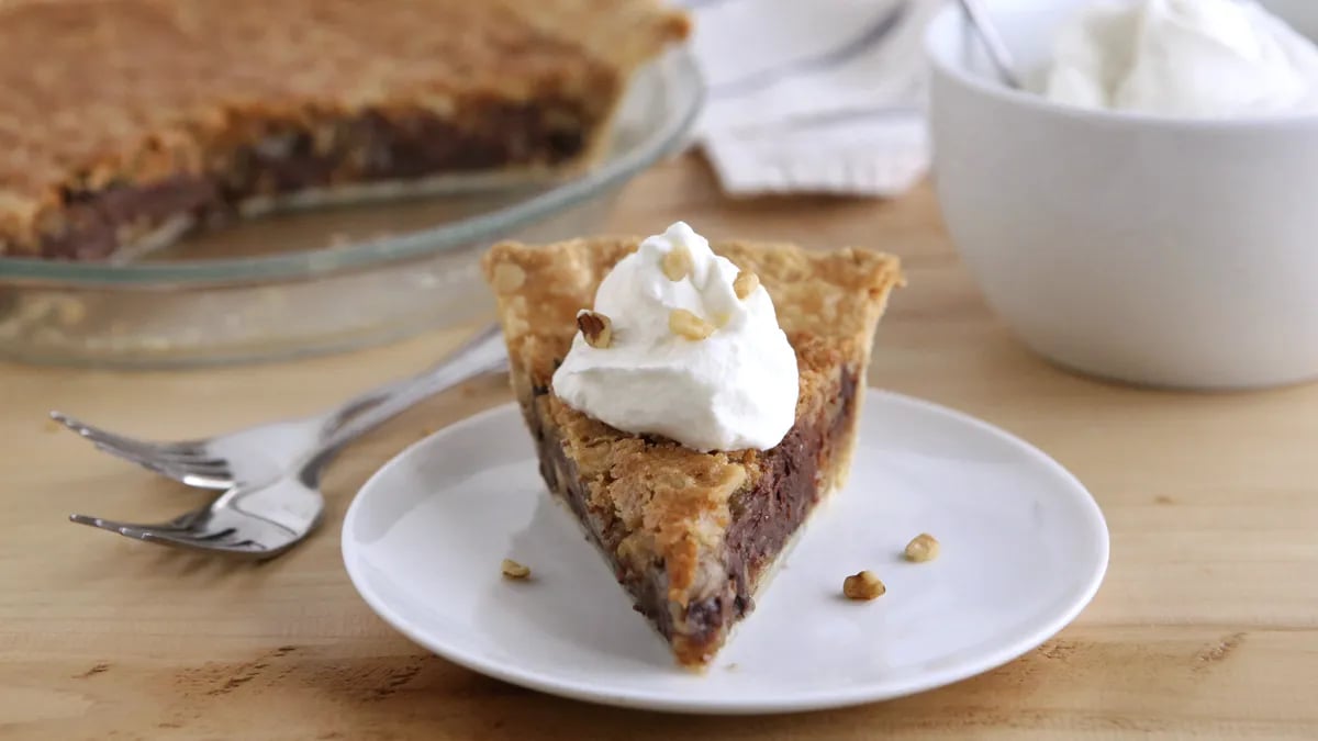 Chocolate-Walnut Pie