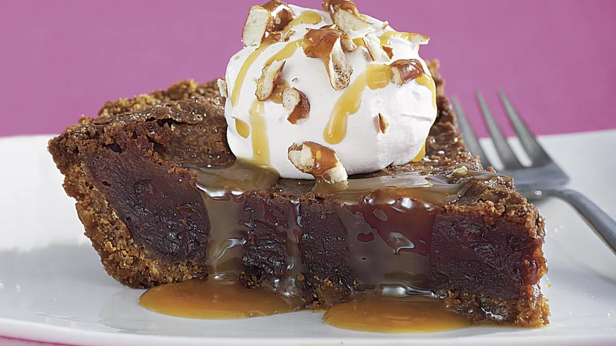 Pretzel Fudge Pie