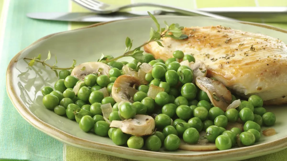 Peas with Mushrooms and Thyme