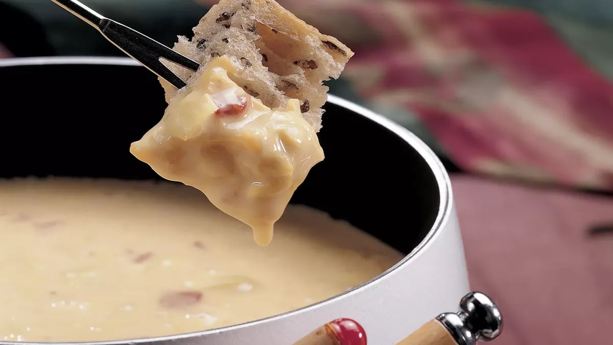 Cheese and Artichoke Fondue