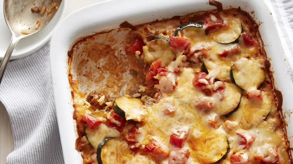 Cheesy Beef and Tomato Casserole