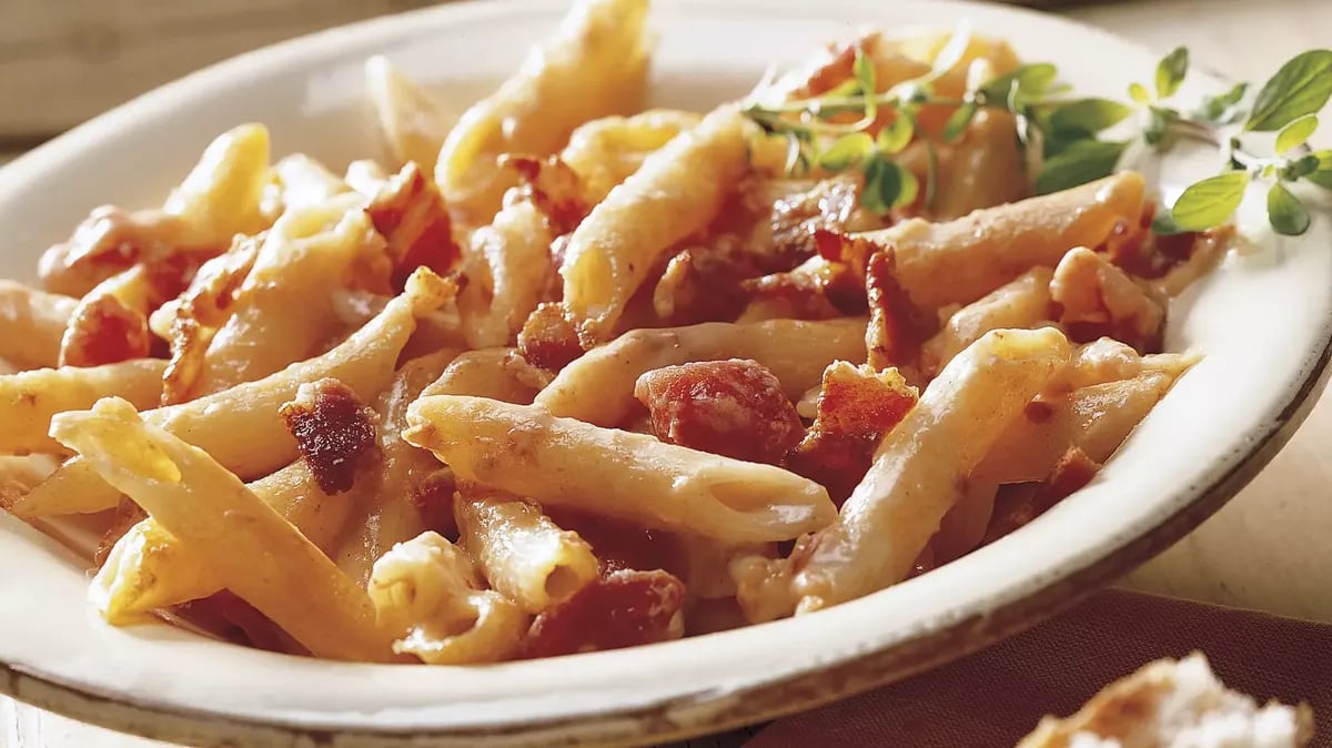 Penne with Tomato and Smoked Cheese