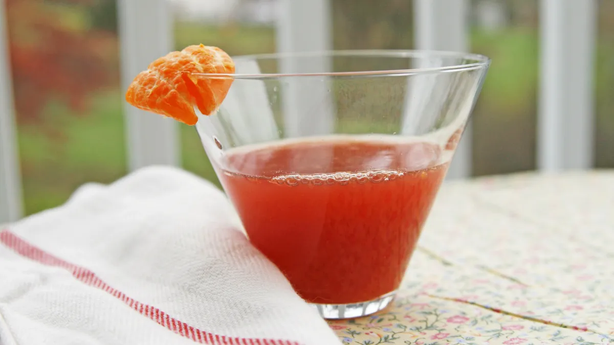 Clementine-Pomegranate Spritzer