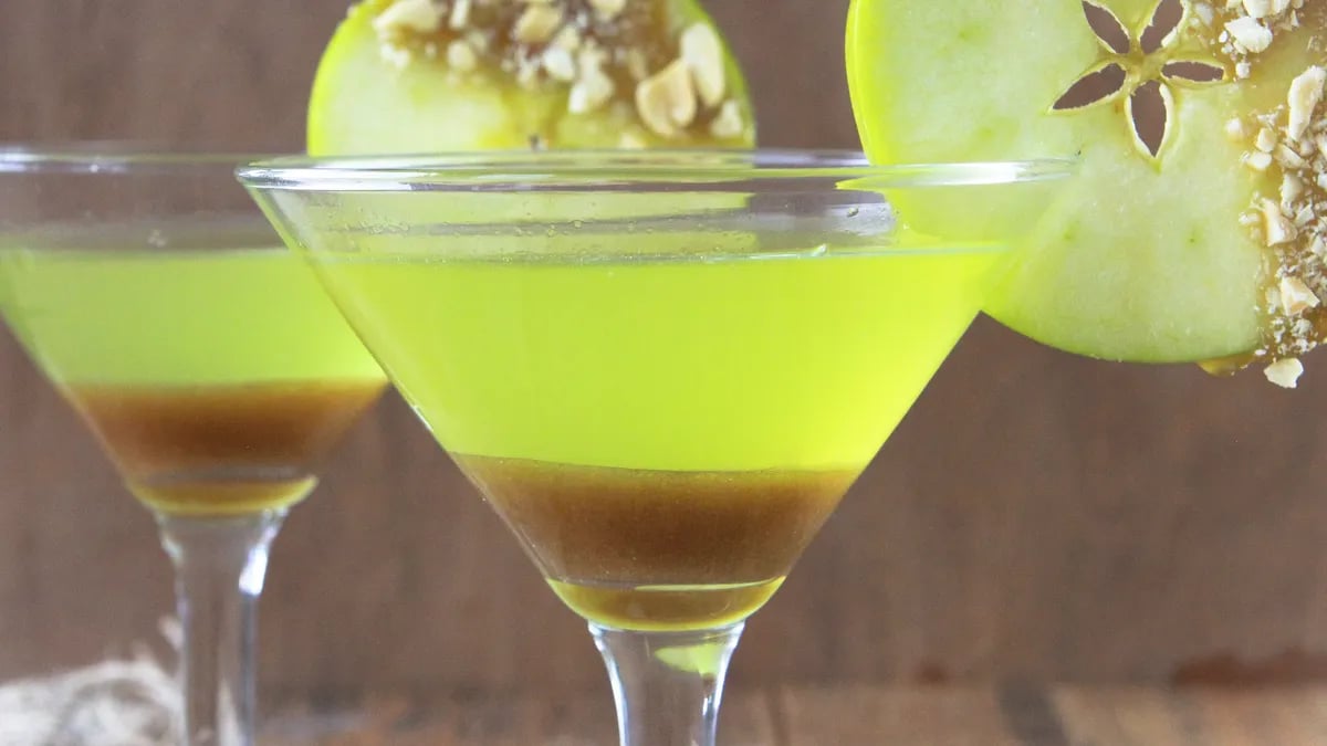 Caramel Apple Martini