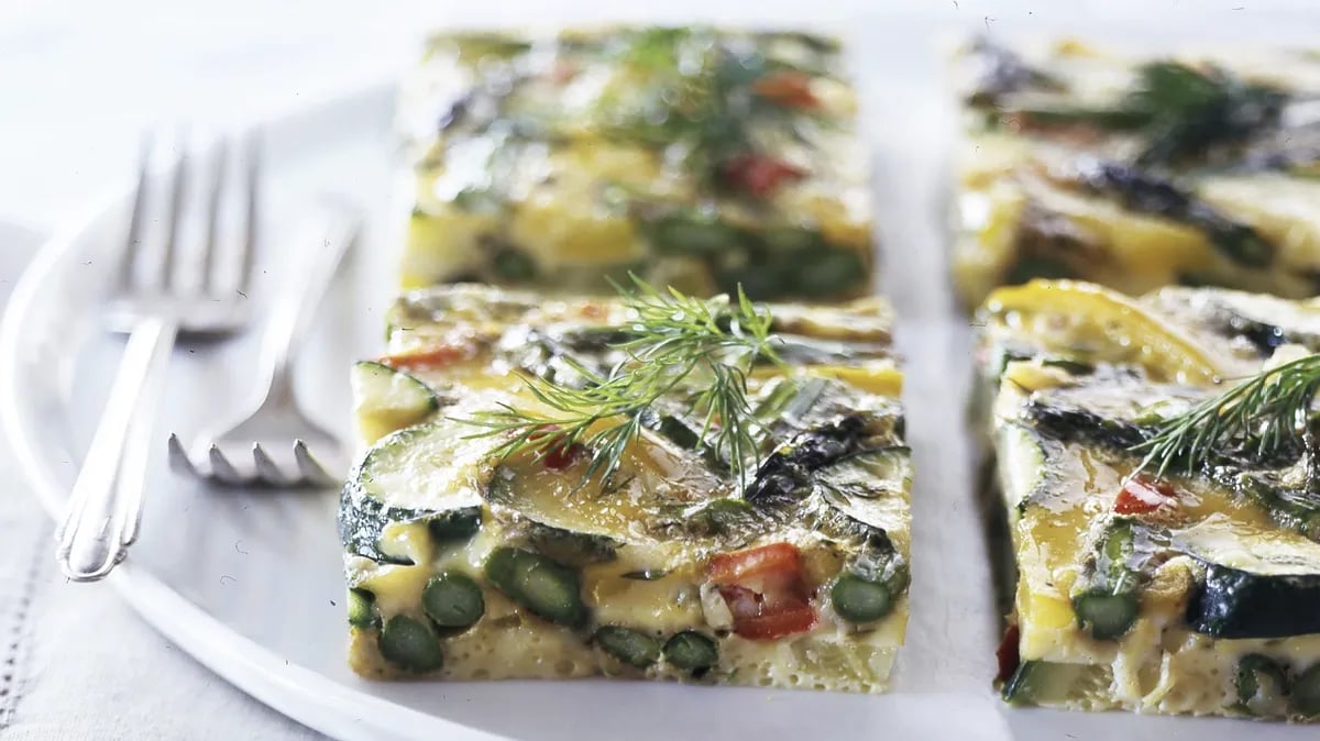 Skinny Asparagus-Zucchini Egg Bake